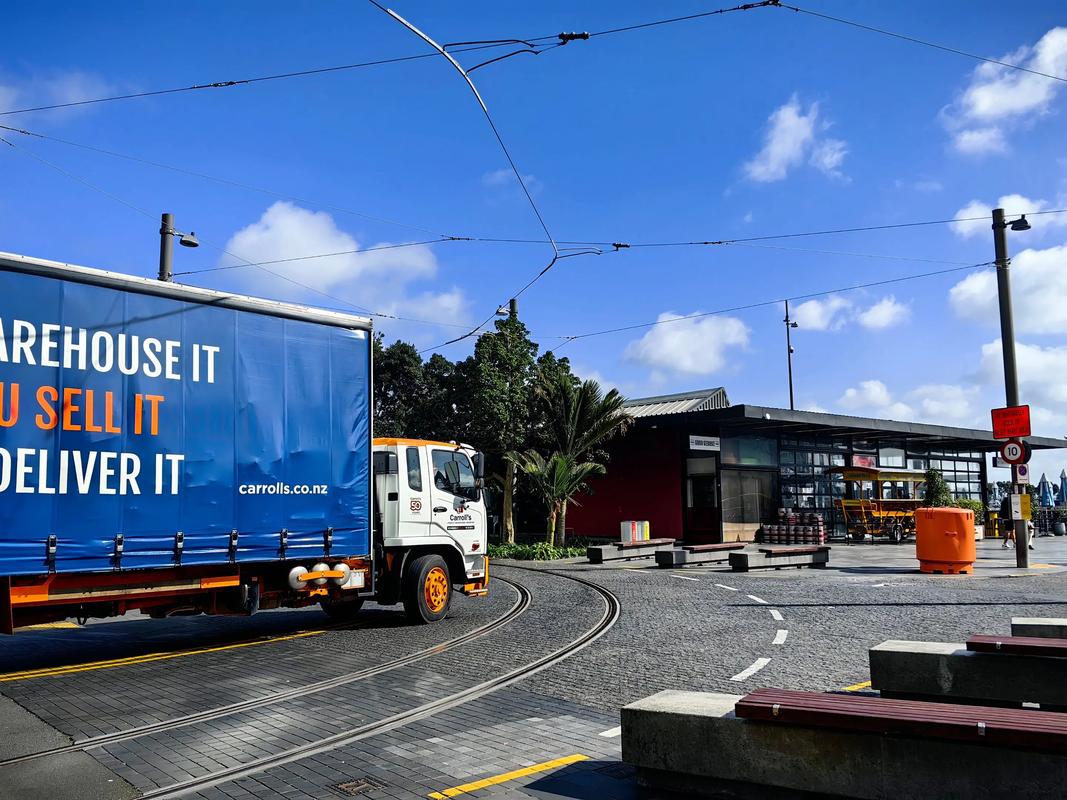 新西兰的国语是什么语言