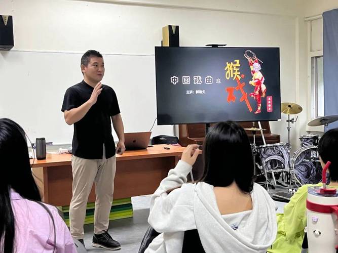 新加坡莎顿国际学院课程