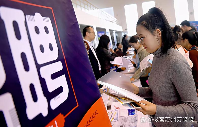 poly在新加坡找工作