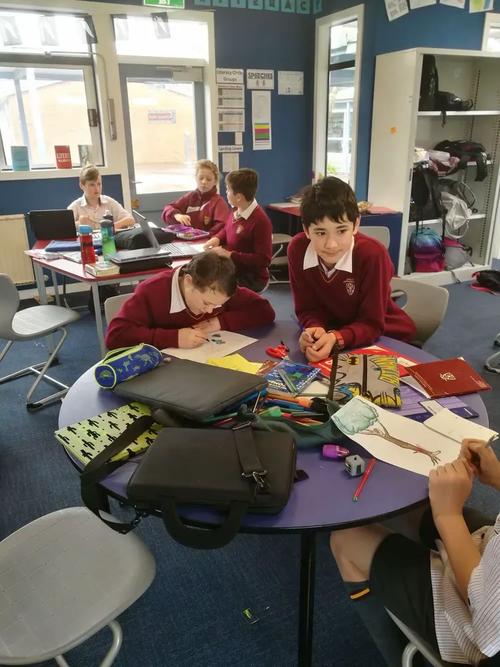 新西兰美术老师工资多少